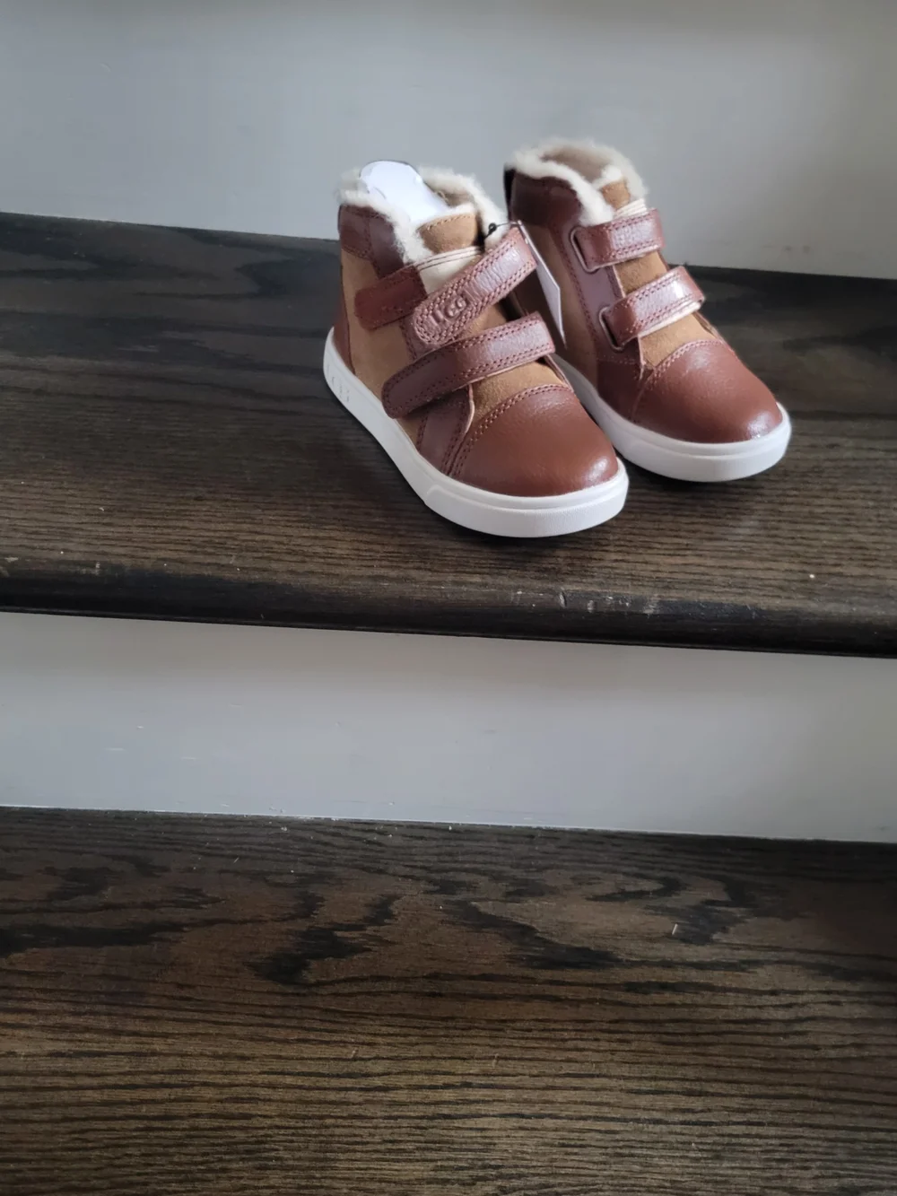 UGG Kids RENNON II  - Brown and Tan Faux-Fur High-Top Boots- BRAND NEW In Box